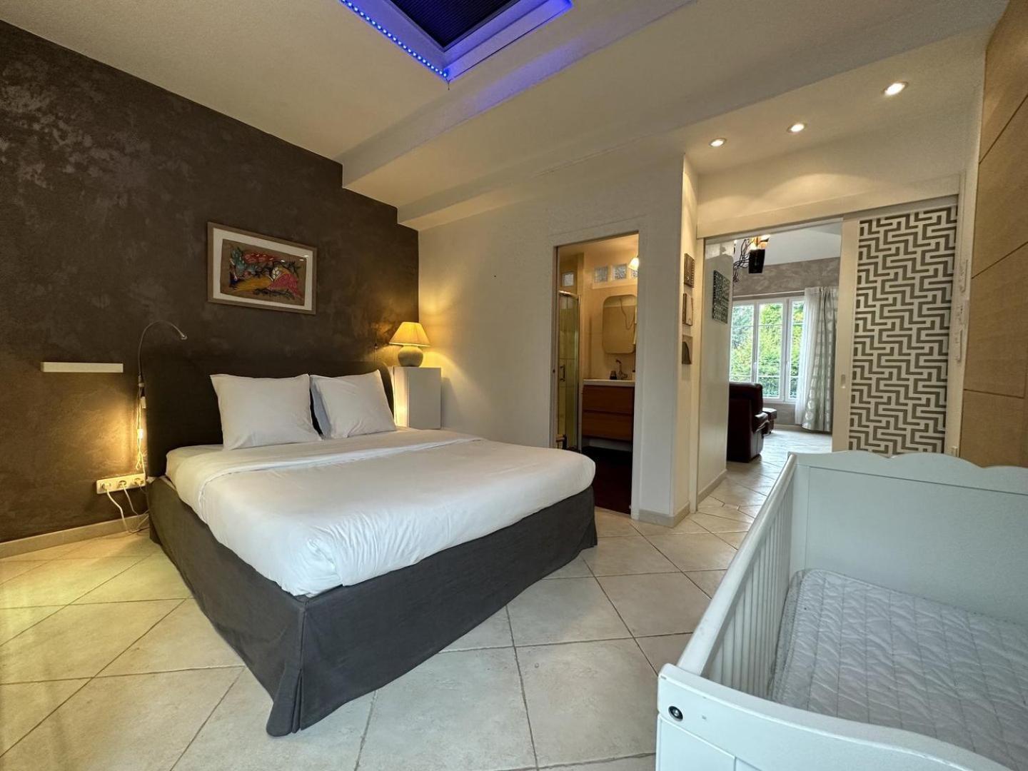 Hotel La Maison Des Lumieres Chartres Zewnętrze zdjęcie